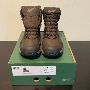 (New) Men’s Danner Hiking Boots Size 11 EE